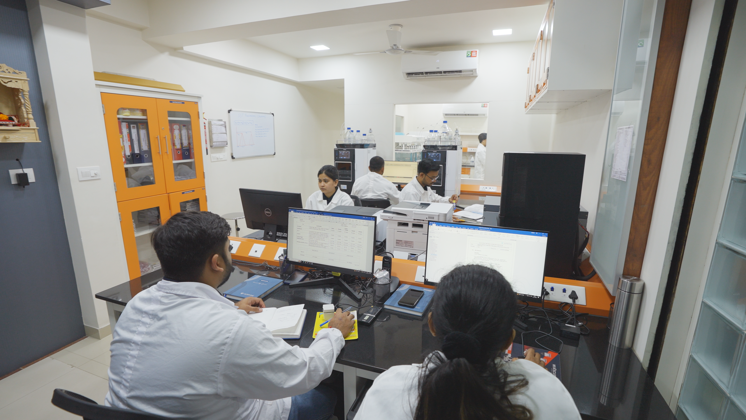 pharma team